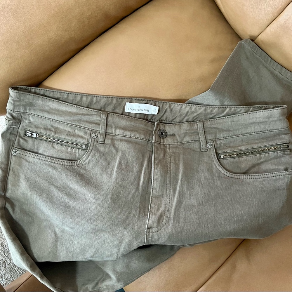 LL Bean Signature Olive Green Crop Pants Jeans 16